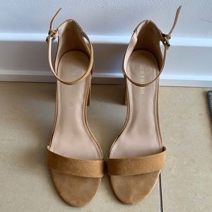 Joe Fresh nude sandal size 9